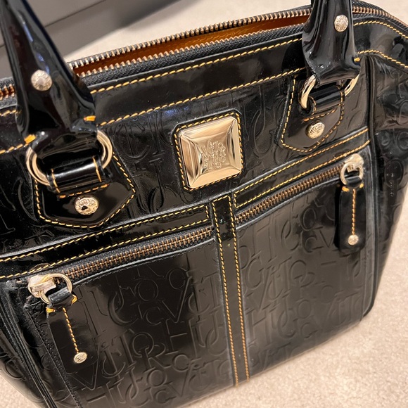 gorgeous , elegant and classic bag - Picture 4 of 14